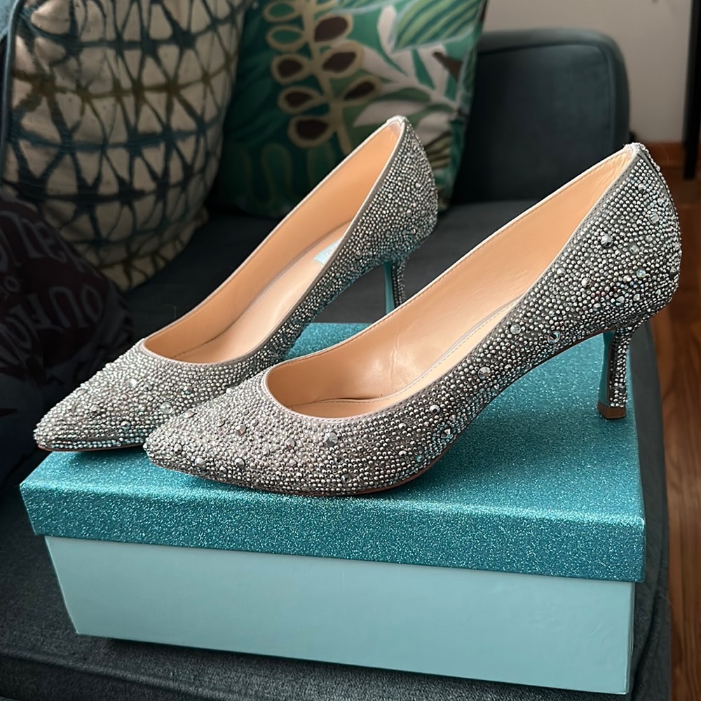 Betsey Johnson Jora heels size 9